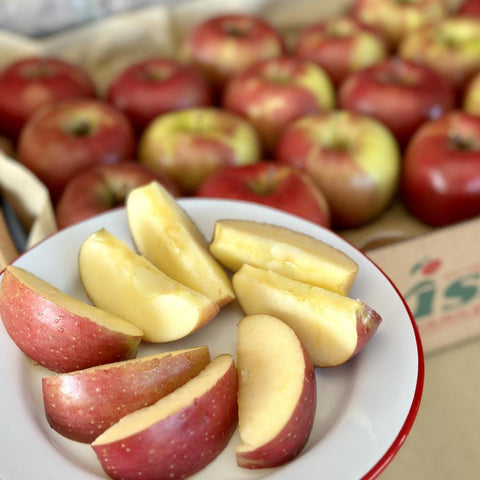 Michigan grown apples, evercrisp, gift box, Friske Orchards, Friske Farm Market