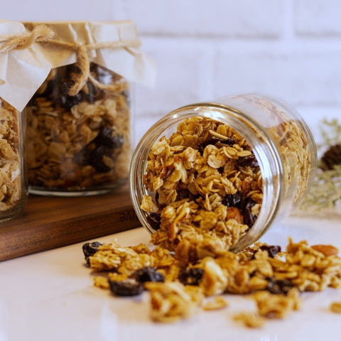 Granola, Honey & Maple Syrup